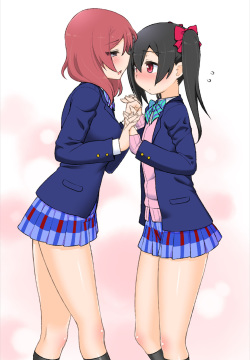 Maki-chan ga Hajimete Nico-chan to Ecchi suru Hon